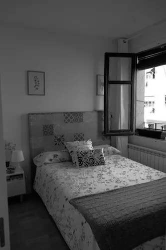Foto de dormitorio en un piso en alquiler