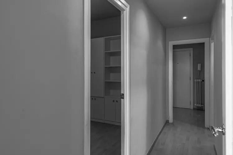 Foto de pasillo en un piso en alquiler