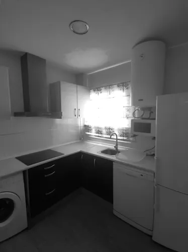 Foto de cocina en un piso en alquiler