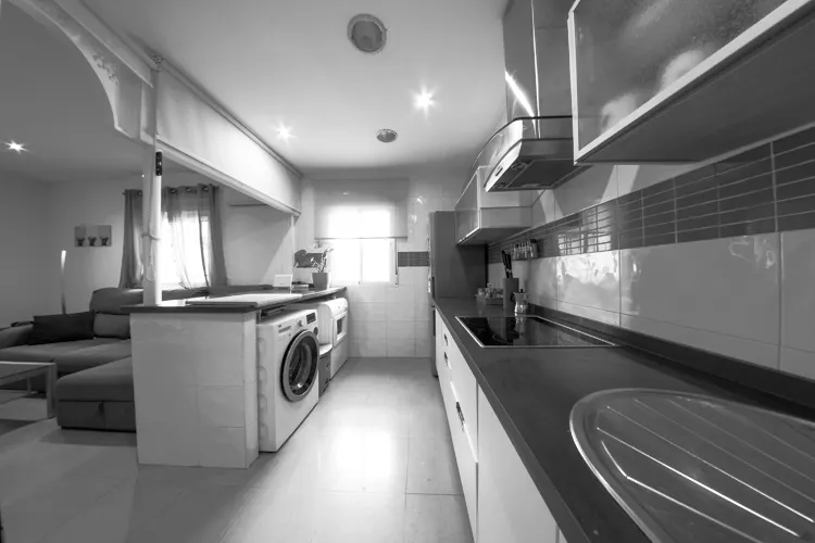Foto de cocina en un piso en alquiler