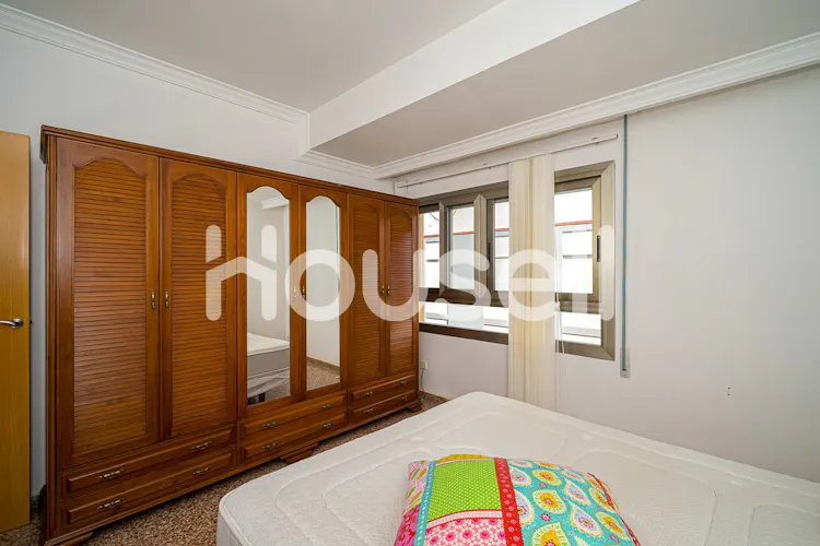 Foto de dormitorio en un piso en alquiler