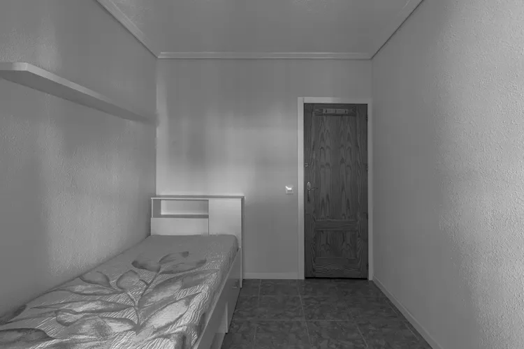 Foto de dormitorio en un piso en alquiler