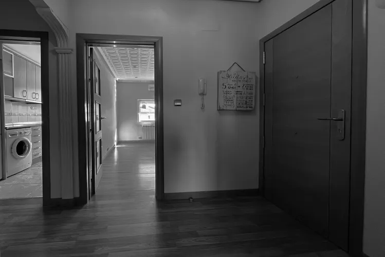 Foto de entrada en un piso en alquiler