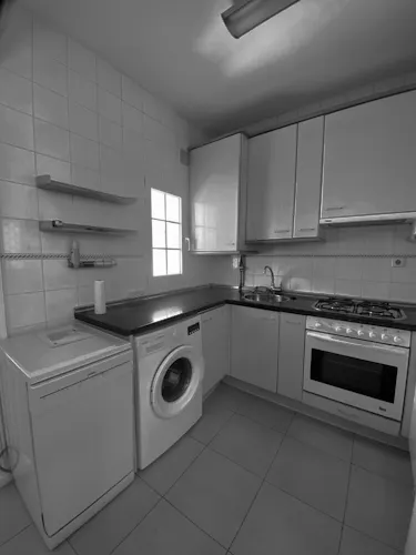 Foto de cocina en un piso en alquiler