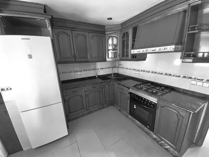 Foto de cocina en un piso en alquiler