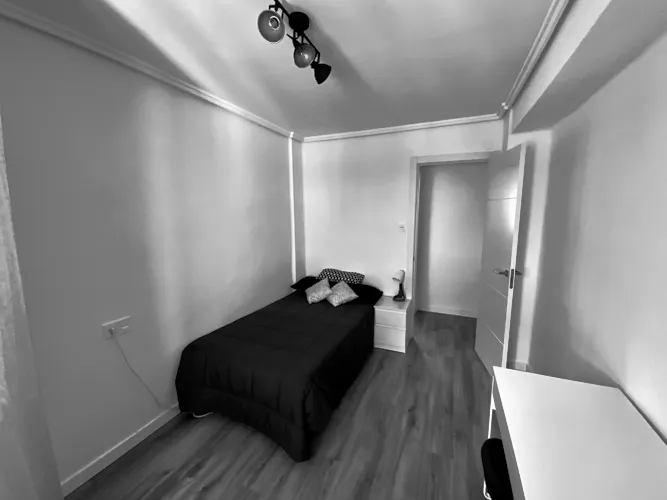 Foto de habitación en un piso en alquiler