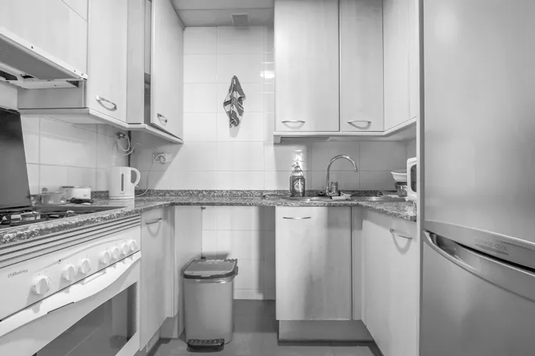 Foto de cocina en un piso en alquiler