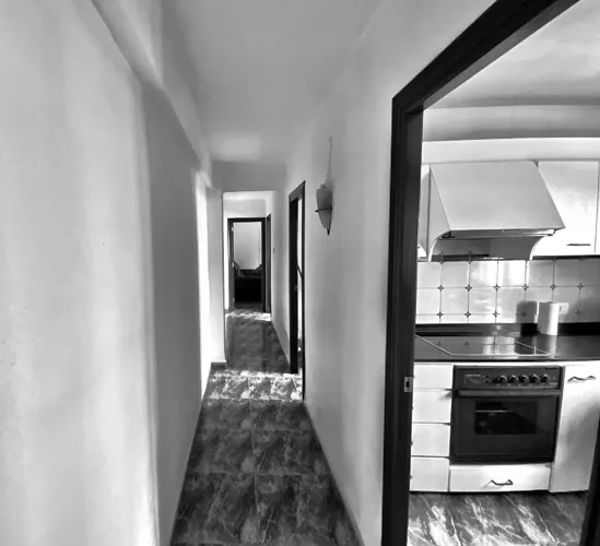 Foto de pasillo en un piso en alquiler