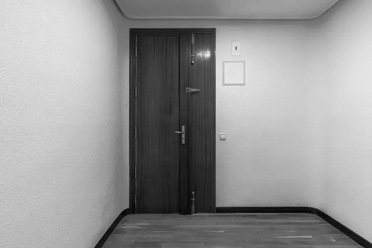 Foto de entrada en un piso en alquiler
