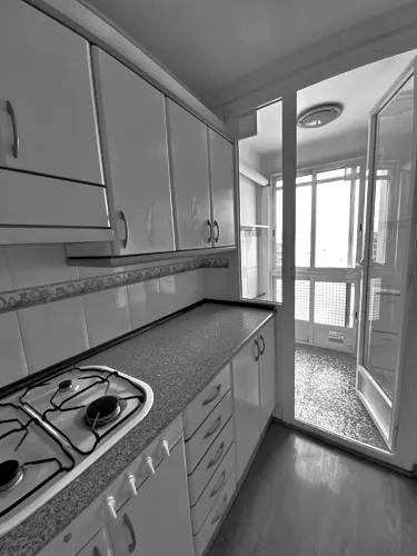 Foto de cocina en un piso en alquiler