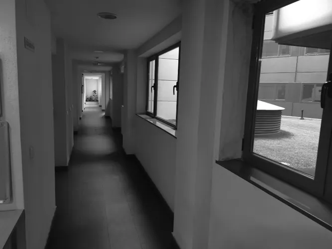 Foto de pasillo en un piso en alquiler