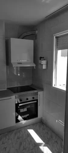Foto de cocina en un piso en alquiler