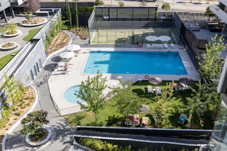 Foto de piscina en un piso en alquiler