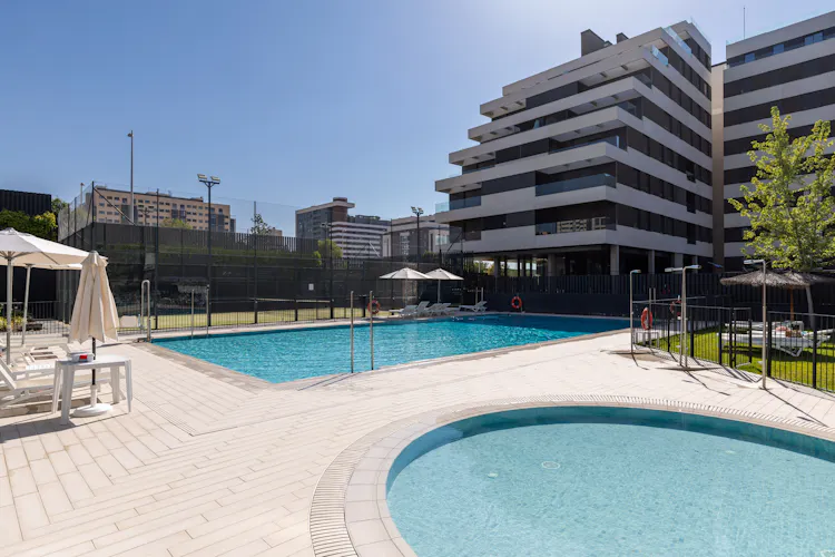 Foto de piscina en un piso en alquiler