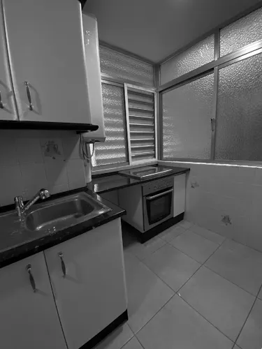 Foto de cocina en un piso en alquiler