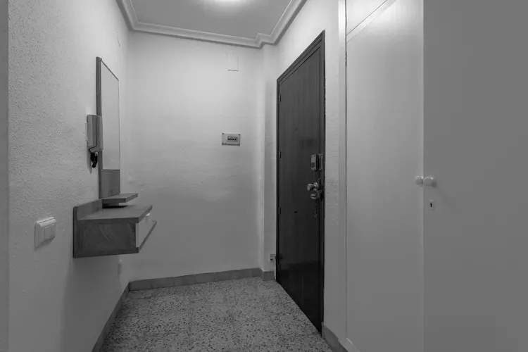 Foto de entrada en un piso en alquiler