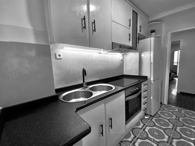 Foto de cocina en un piso en alquiler