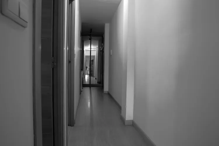 Foto de pasillo en un piso en alquiler