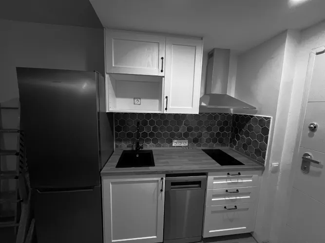 Foto de cocina en un piso en alquiler