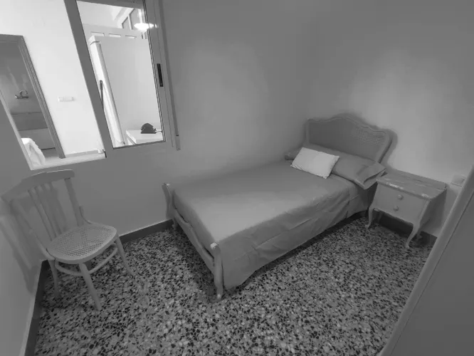 Foto de dormitorio en un piso en alquiler