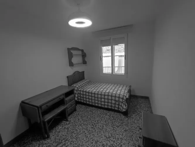 Foto de dormitorio en un piso en alquiler