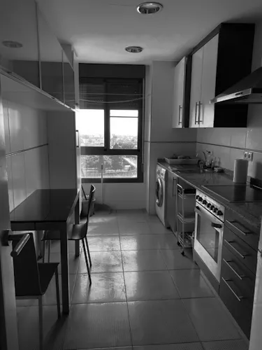 Foto de cocina en un piso en alquiler