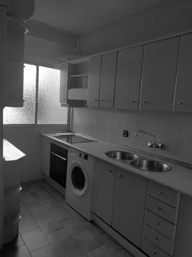 Foto de cocina en un piso en alquiler