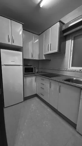 Foto de cocina en un piso en alquiler