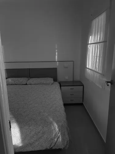Foto de dormitorio en un piso en alquiler