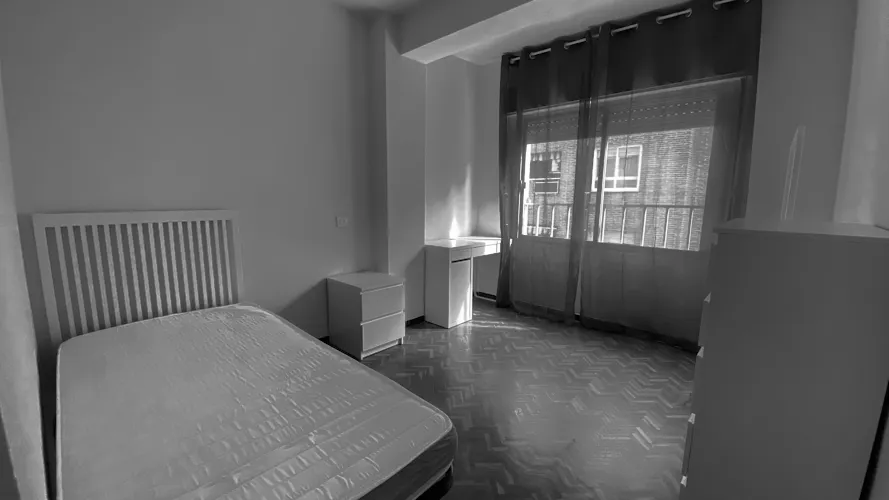 Foto de dormitorio en un piso en alquiler