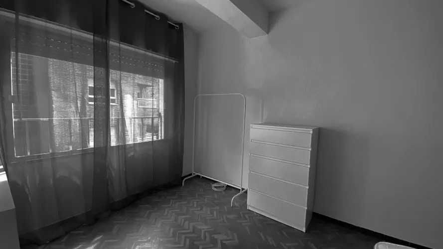Foto de dormitorio en un piso en alquiler