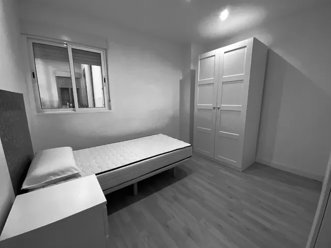 Foto de dormitorio en un piso en alquiler