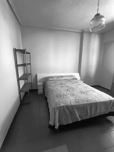 Foto de dormitorio en un piso en alquiler