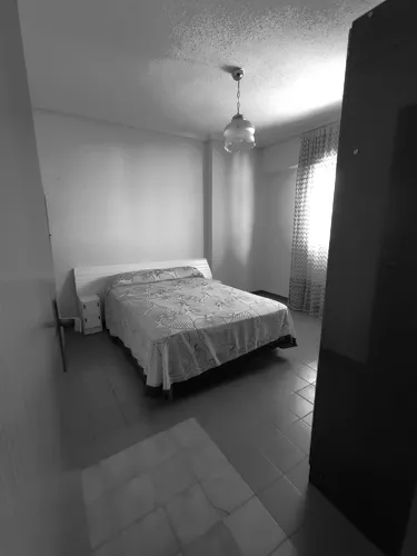 Foto de dormitorio en un piso en alquiler