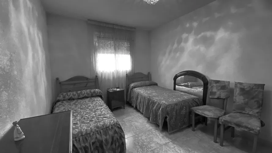 Foto de dormitorio en un piso en alquiler