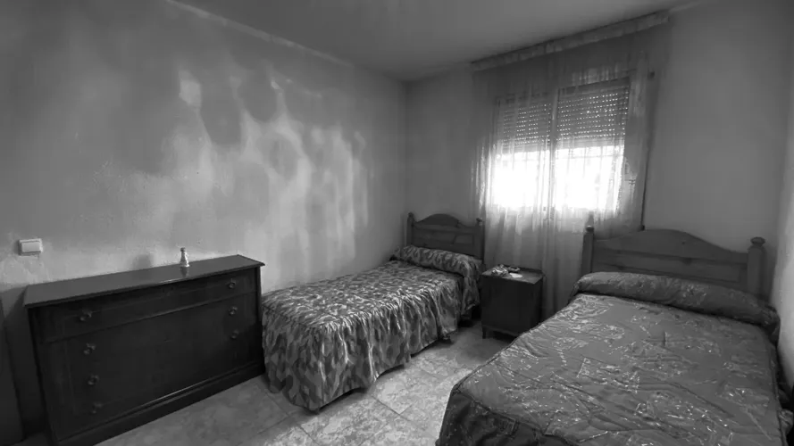 Foto de dormitorio en un piso en alquiler