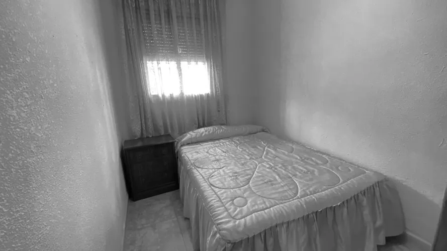 Foto de dormitorio en un piso en alquiler