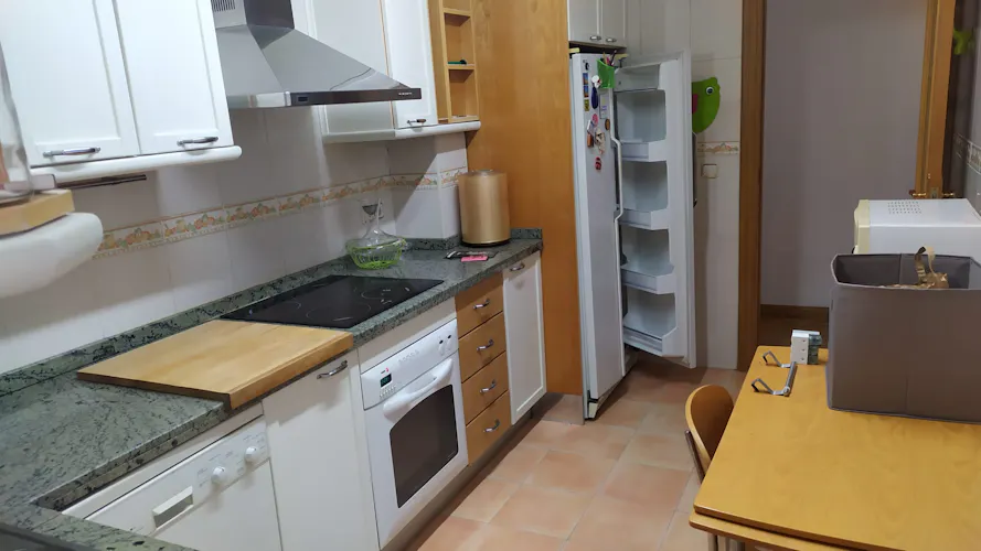 Foto de cocina en un piso en alquiler