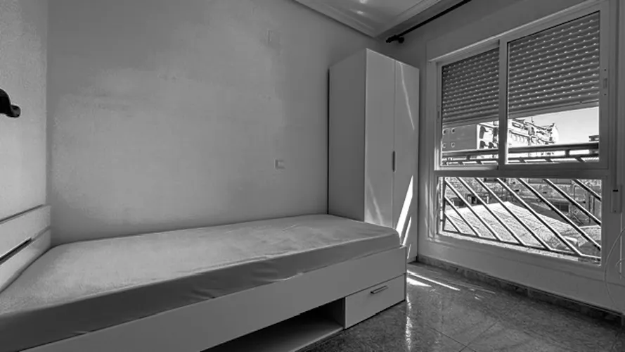 Foto de dormitorio en un piso en alquiler