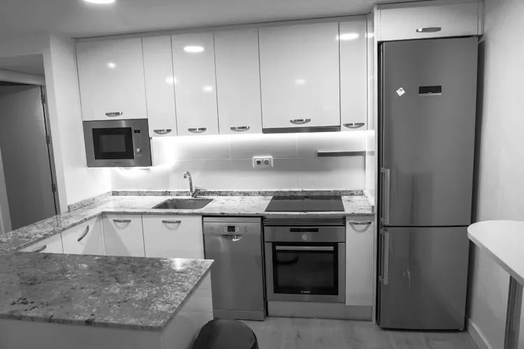 Foto de cocina en un piso en alquiler