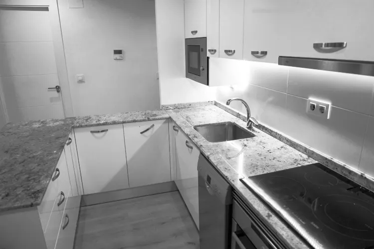 Foto de cocina en un piso en alquiler