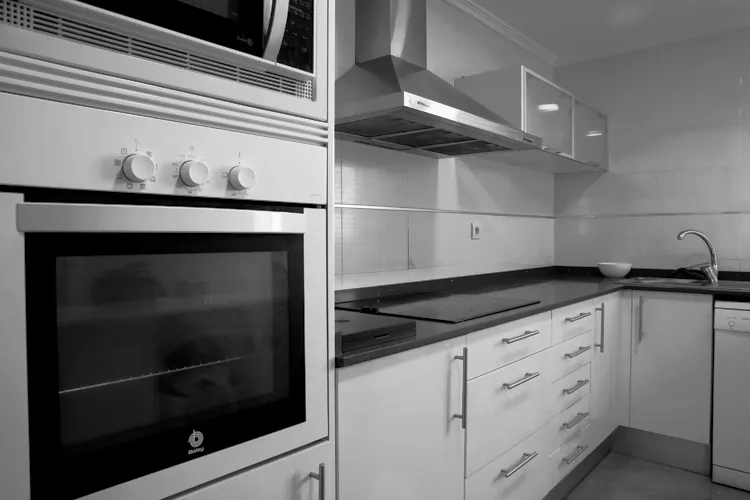 Foto de cocina en un piso en alquiler
