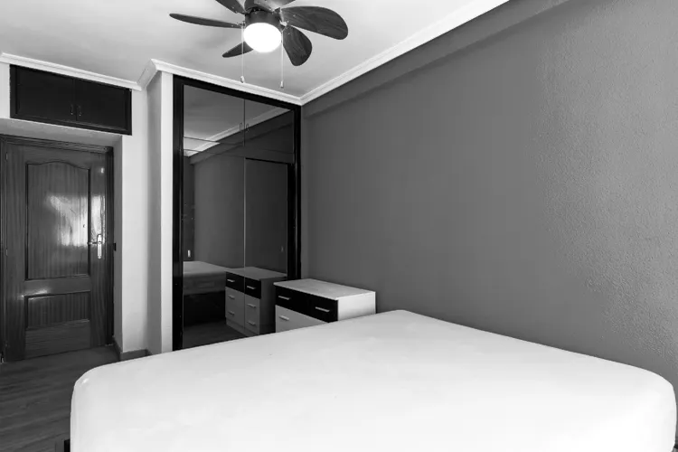 Foto de dormitorio en un piso en alquiler