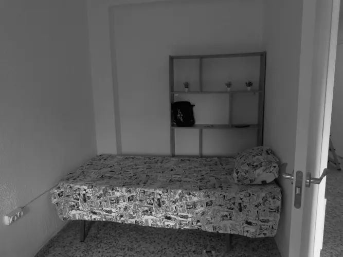 Foto de dormitorio en un piso en alquiler