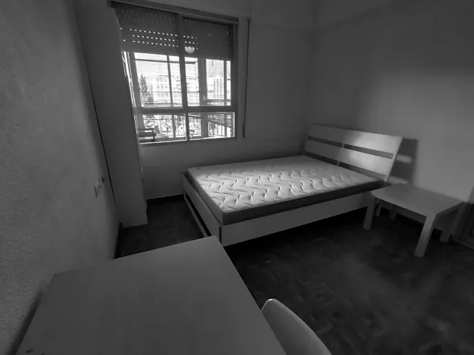 Foto de dormitorio en un piso en alquiler
