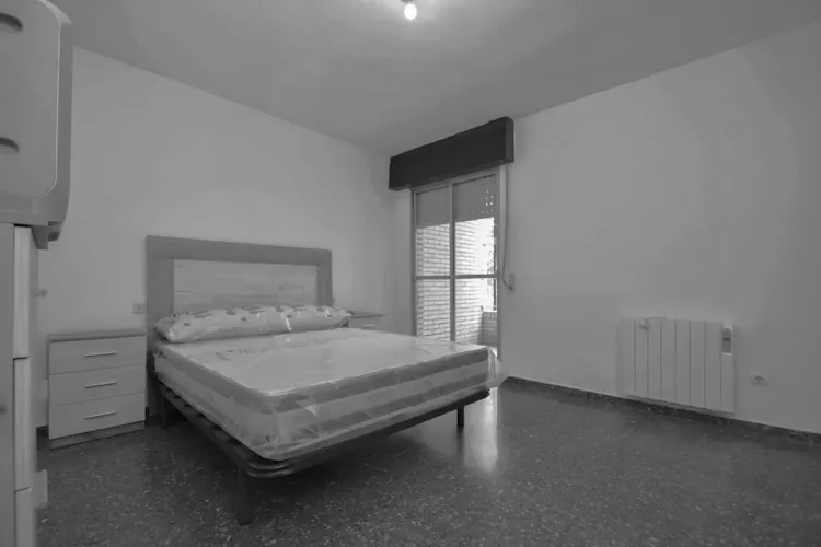 Foto de dormitorio en un piso en alquiler