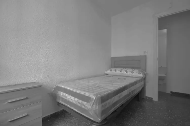 Foto de dormitorio en un piso en alquiler