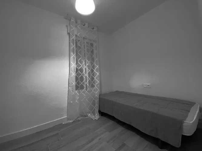 Foto de dormitorio en un piso en alquiler