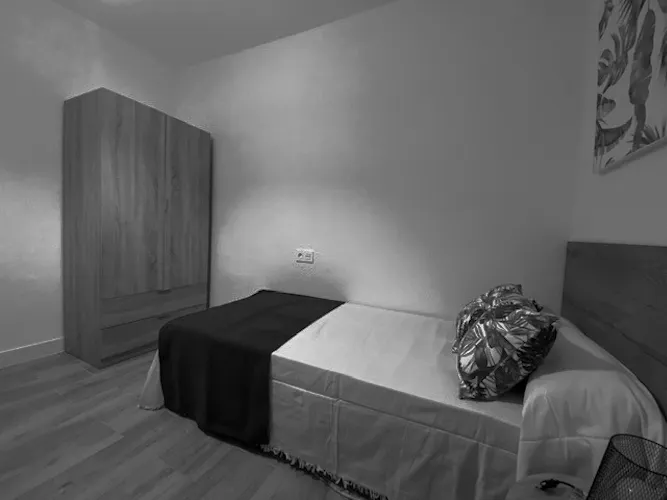 Foto de dormitorio en un piso en alquiler