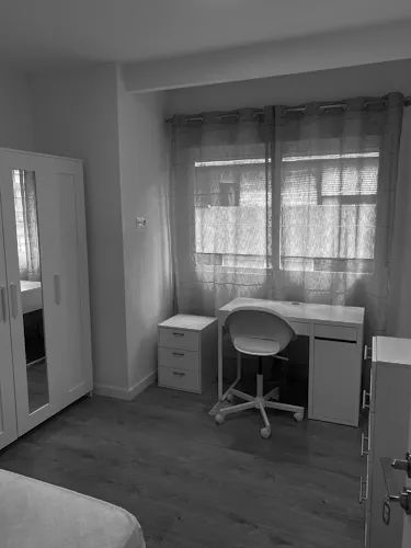 Foto de dormitorio en un piso en alquiler